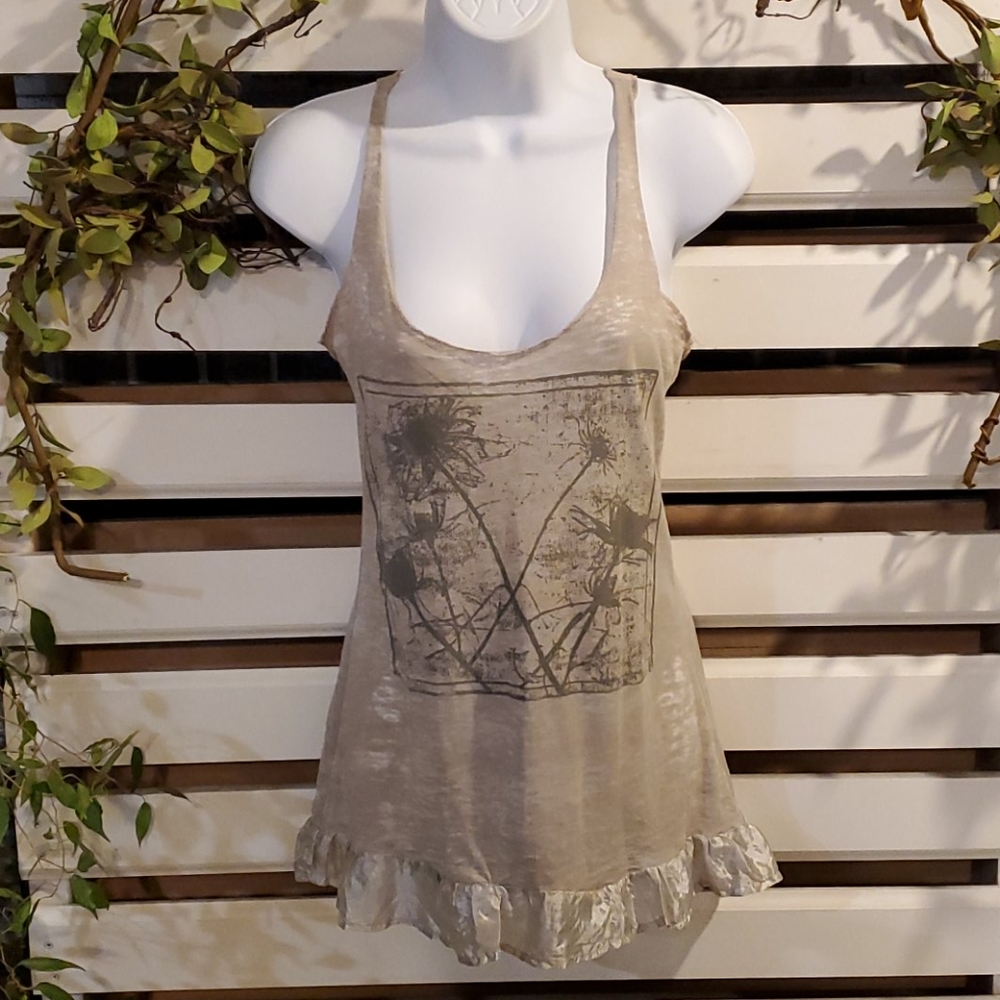 THREADS 4 THOUGHT tank.    #2076